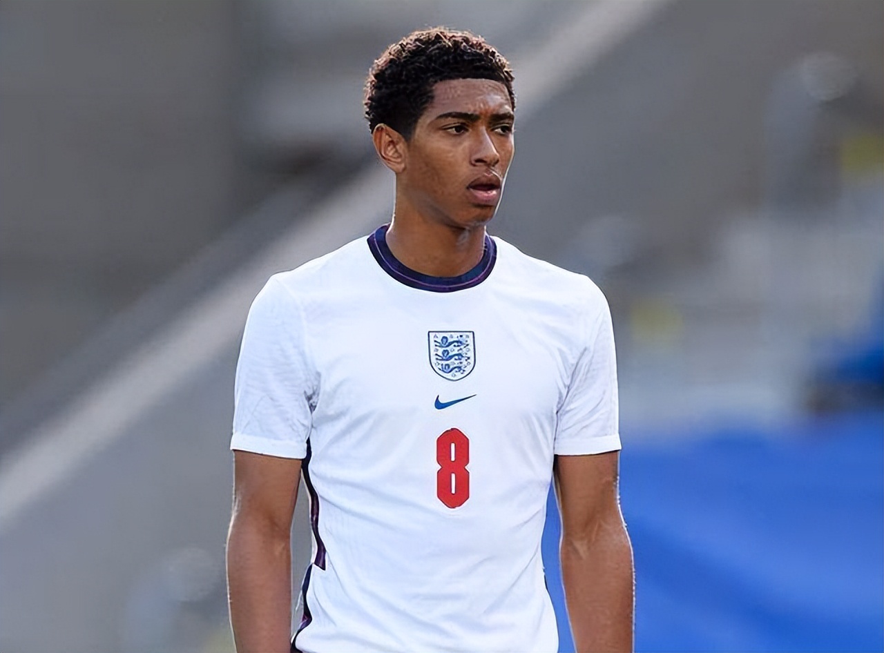 英格兰球员周薪排行榜：伊万-托尼42.3万镑居首，凯恩第二