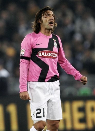 罗伯特·桑切斯是自2010年切赫以来首位英超送助攻的切尔西门将（罗伯特·桑切斯成为切尔西自2010年切赫后首位在英超送出助攻的门将）