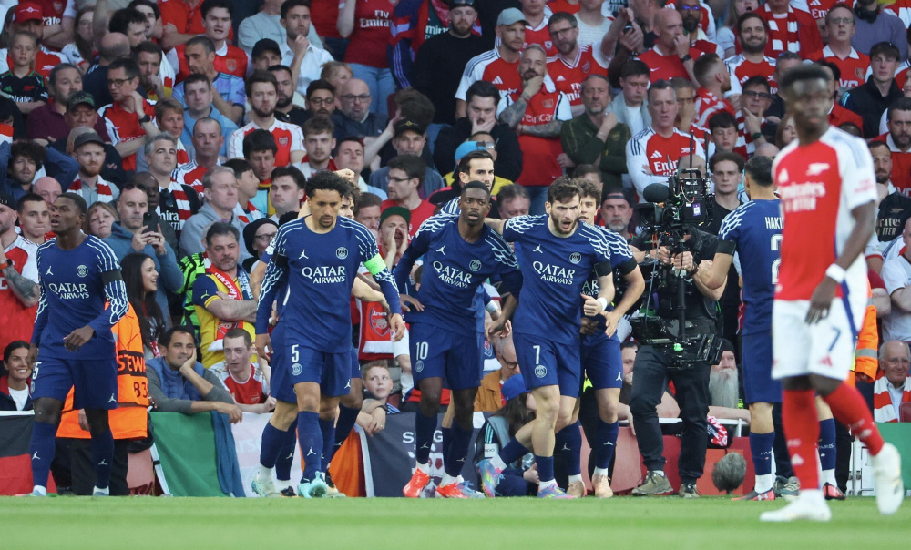 荣耀加身！大连可为夺季军直通中乙，教练球员揽获多个奖项