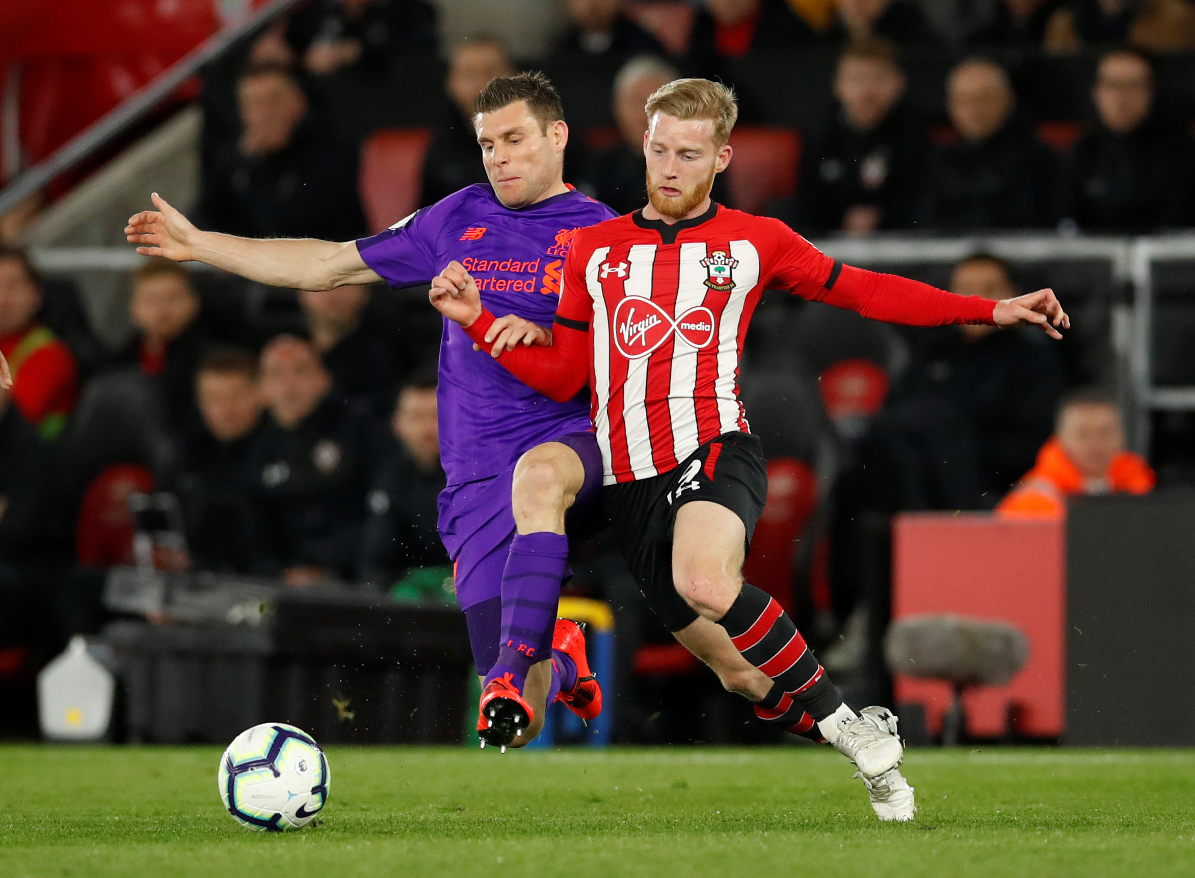 马内：萨拉赫是那种一看到球门就谁也不看的人，这是他的天性