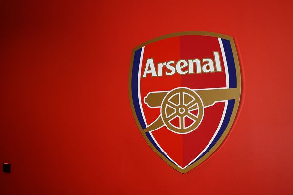 英格兰球员周薪排行榜：伊万-托尼42.3万镑居首，凯恩第二