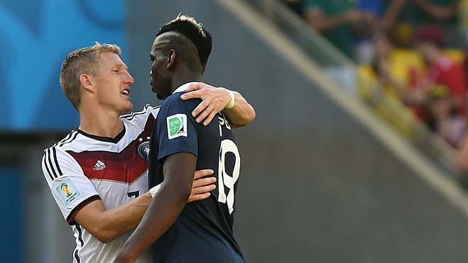 身边人都在享受美食美酒，英格兰职业球员如何过圣诞节？（他人尽享美食美酒，英格兰职业球员的圣诞如何度过？）