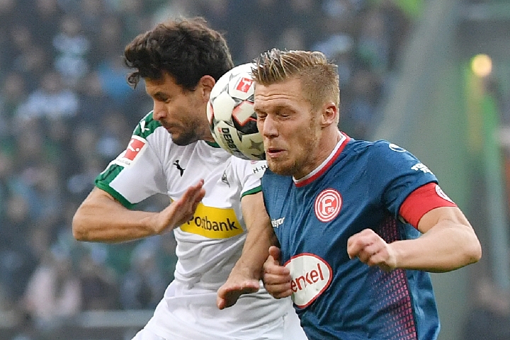 33岁埃里克森谈工资帽：收入丰厚是好事，但我踢球是因为热爱（33岁埃里克森谈工资帽：高薪固然可喜，我踢球只因热爱）