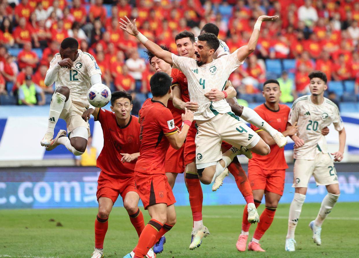 欧冠半场：马尤鲁失良机，巴黎暂0-0毕尔巴鄂竞技