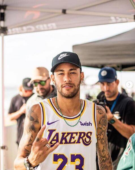 鲁尼：马雷斯卡言论与萨拉赫情况相似，他应该尊重俱乐部老板（鲁尼谈马雷斯卡：言论与萨拉赫相似，应尊重俱乐部老板）