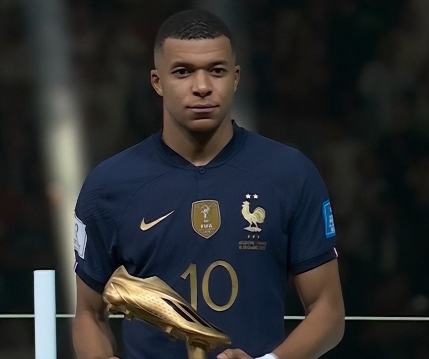 记者：穆西亚拉将于1月2日提前训练，3日拜仁全队体能测试（记者：穆西亚拉1月2日提前归队训练，拜仁3日进行全队体能测试）