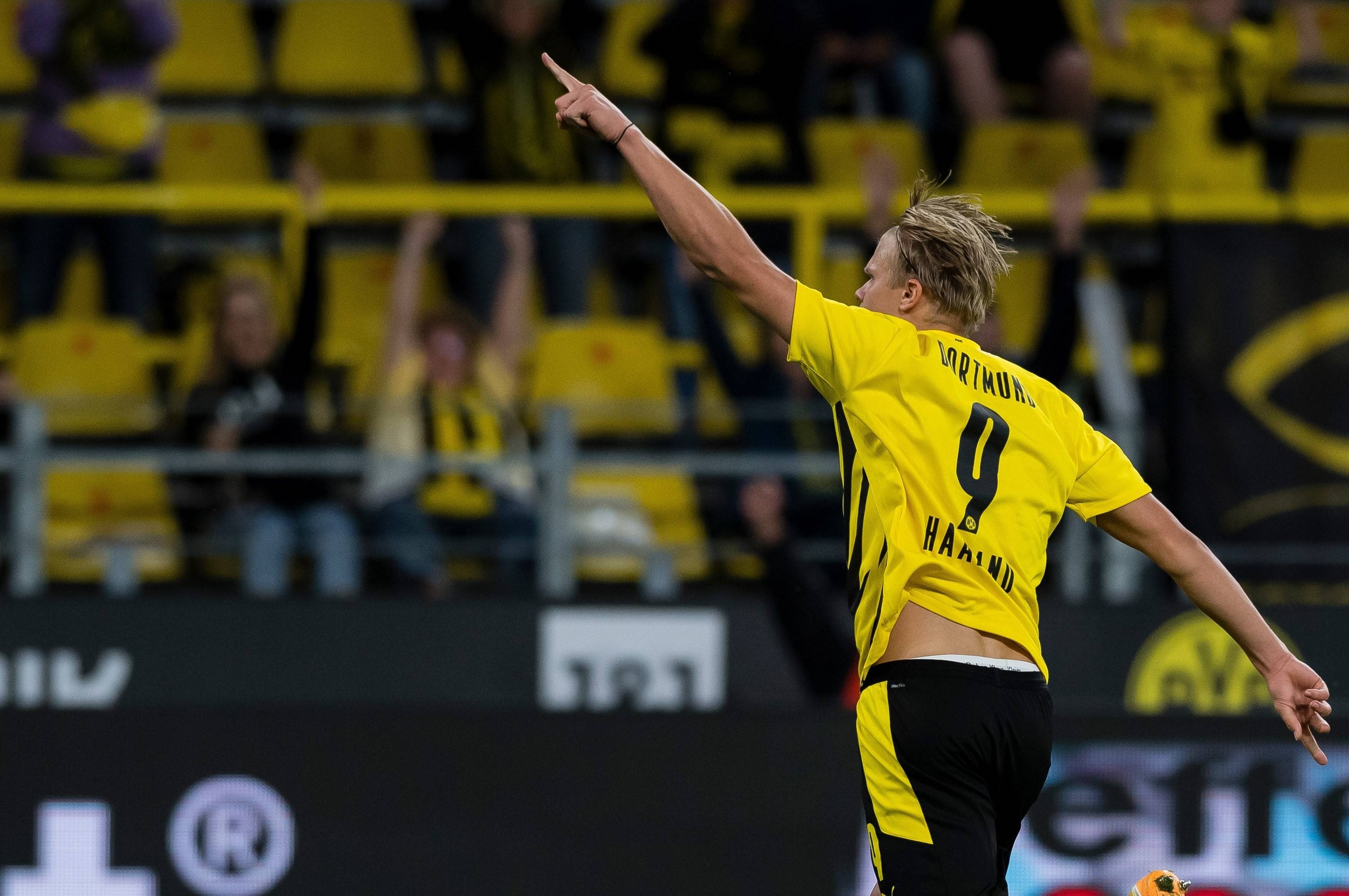 前西班牙主帅：皇萨永远是西甲热门；年轻球员首秀需谨慎谨慎（前西班牙主帅：皇马巴萨永远是西甲争冠热门；年轻球员首秀需格外谨慎）