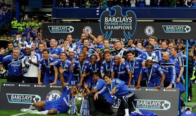 第四次，曼联错失进入欧冠区的机会。（曼联第四次与欧冠区擦肩而过）