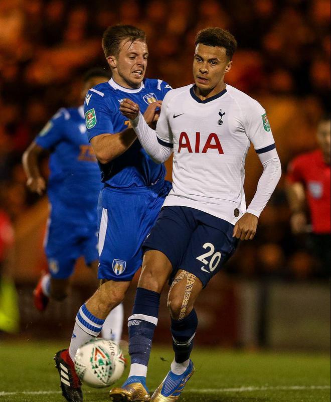 克劳迪奥·埃切韦里提前结束在勒沃库森的租借，将回归曼城（克劳迪奥·埃切韦里提前终止勒沃库森租借，重返曼城）