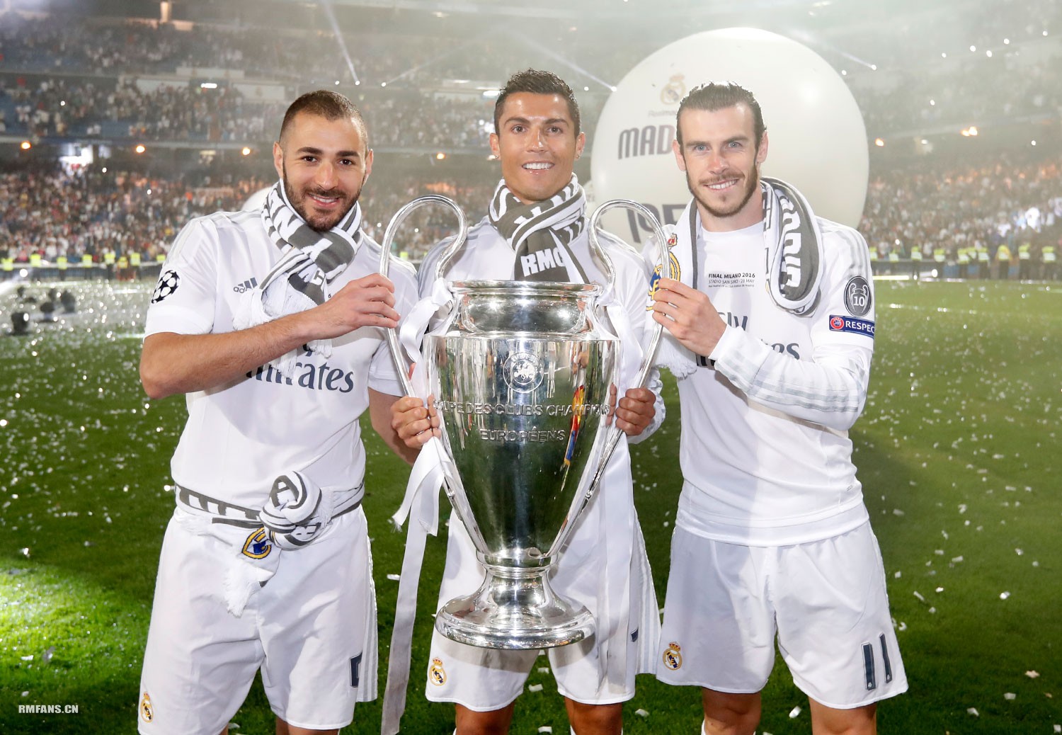 足球中超前锋获月最佳，进球效率惊人（中超前锋当选月度最佳，进球效率惊艳）